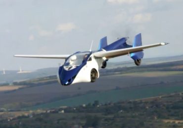 World’s First Flying Car AeroMobil